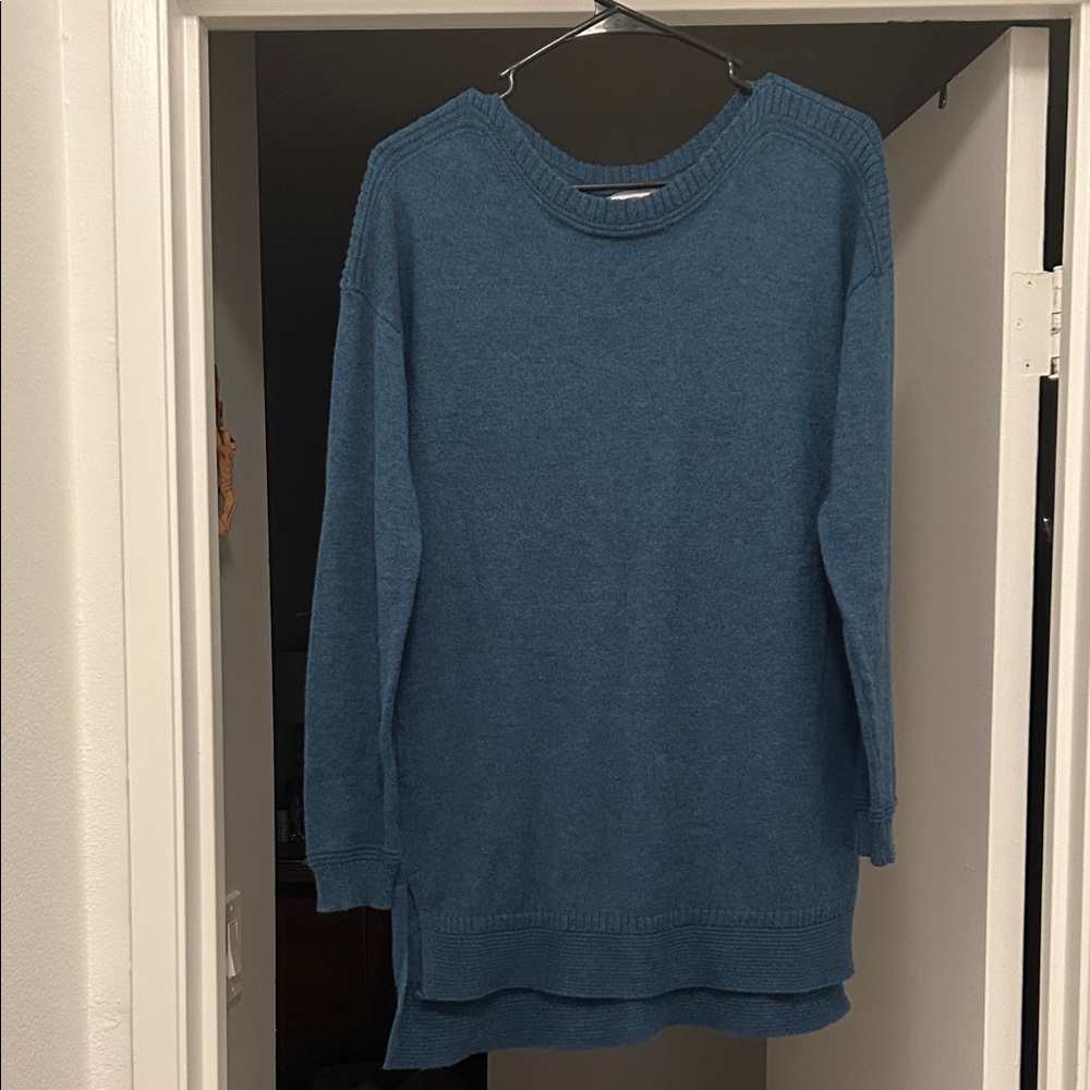 Old Navy Women's Teal Crew Neck Sweater